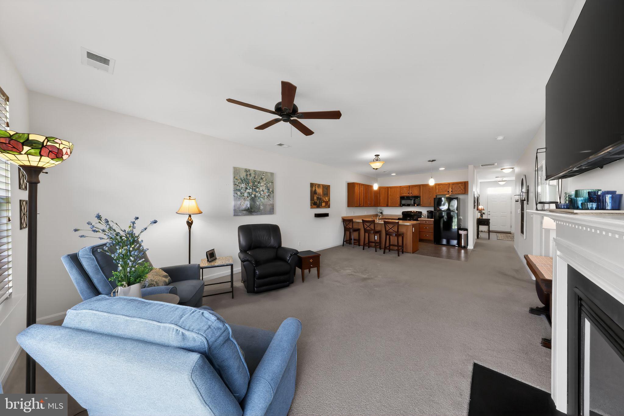 SPRING MEADOW - Residential