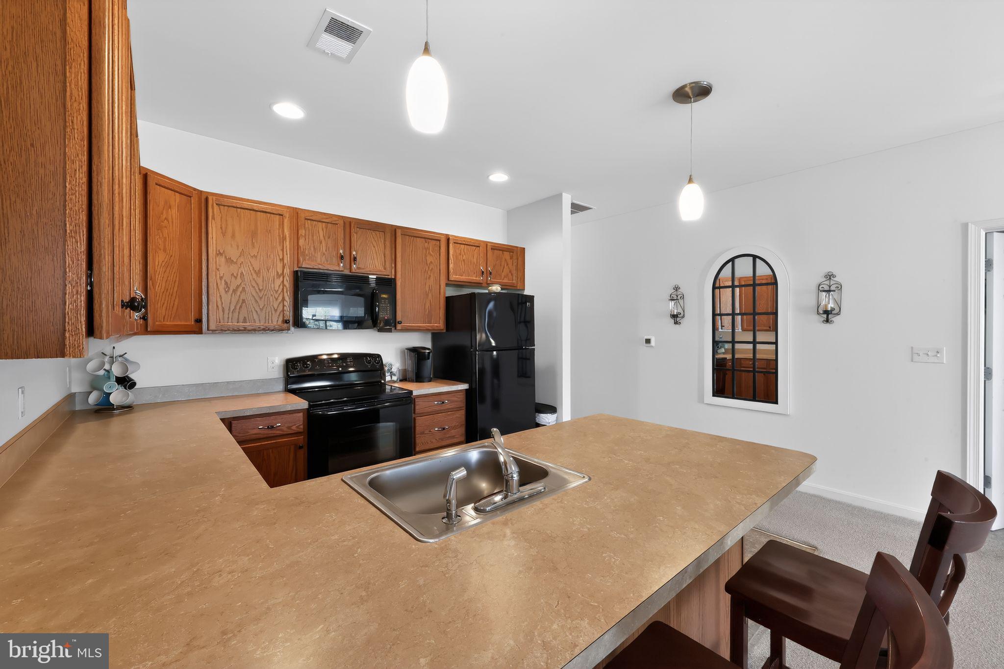 SPRING MEADOW - Residential