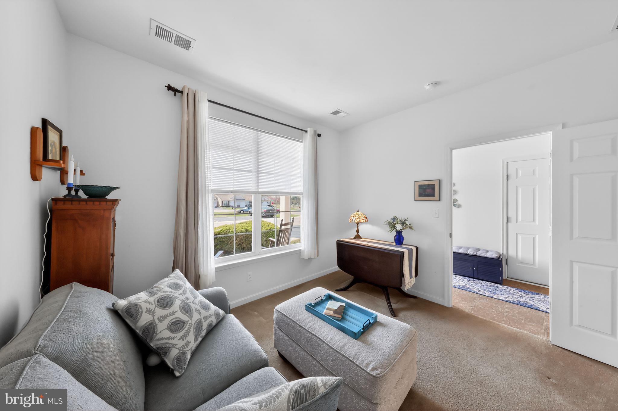 SPRING MEADOW - Residential