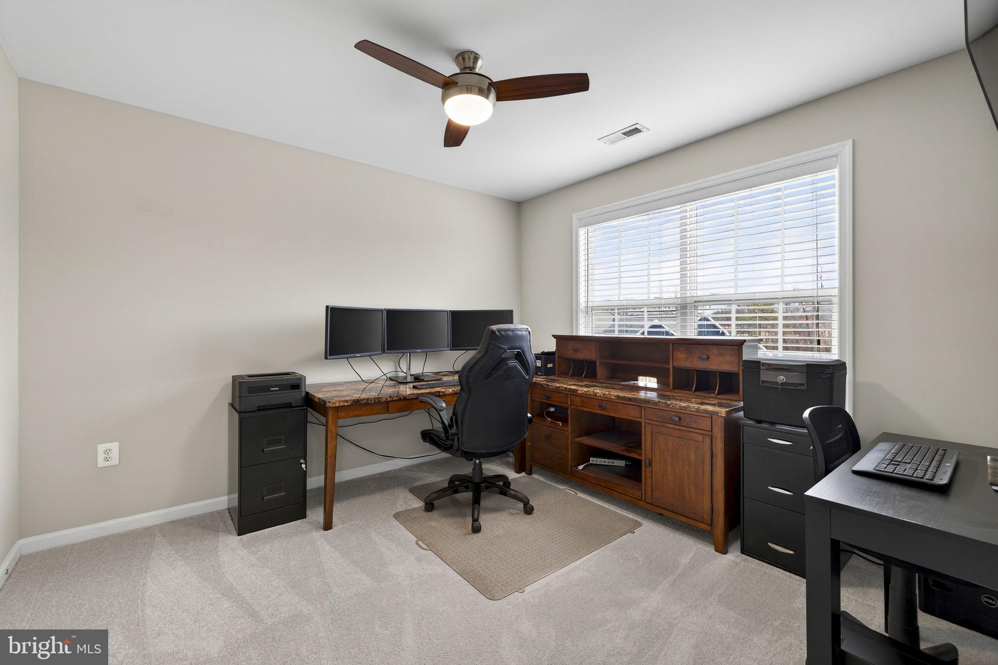 LAKE HOLIDAY ESTATES - Residential