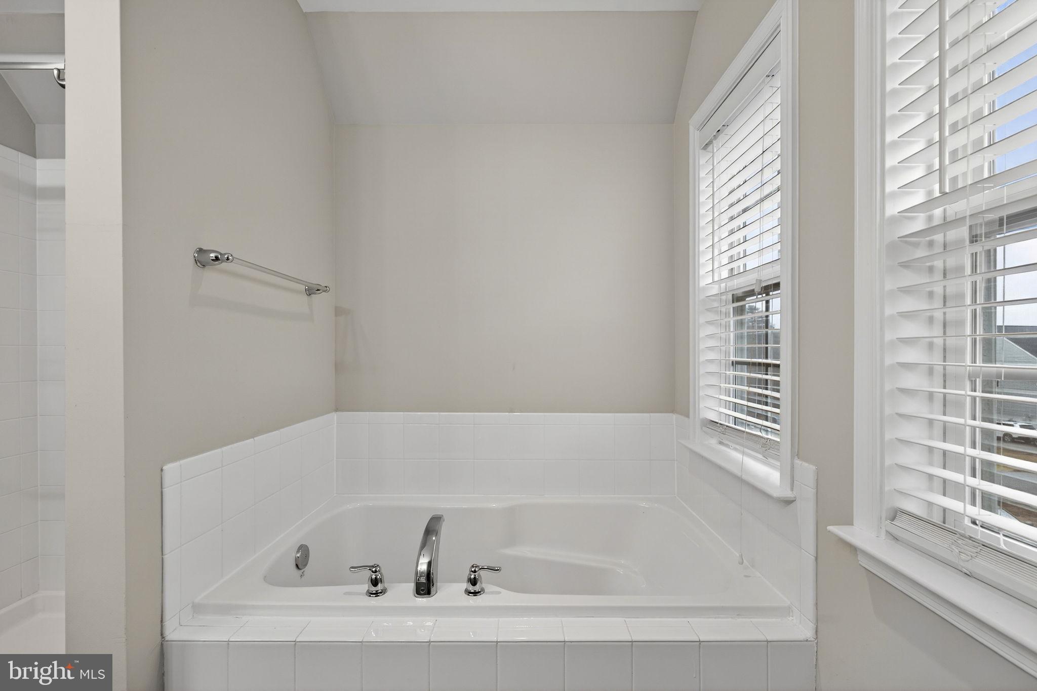 LAKE HOLIDAY ESTATES - Residential