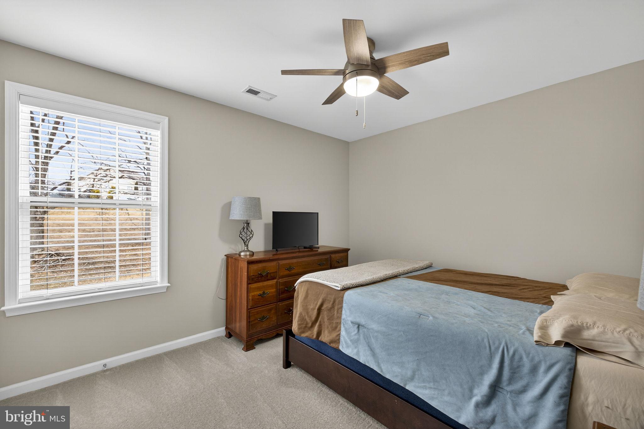 LAKE HOLIDAY ESTATES - Residential