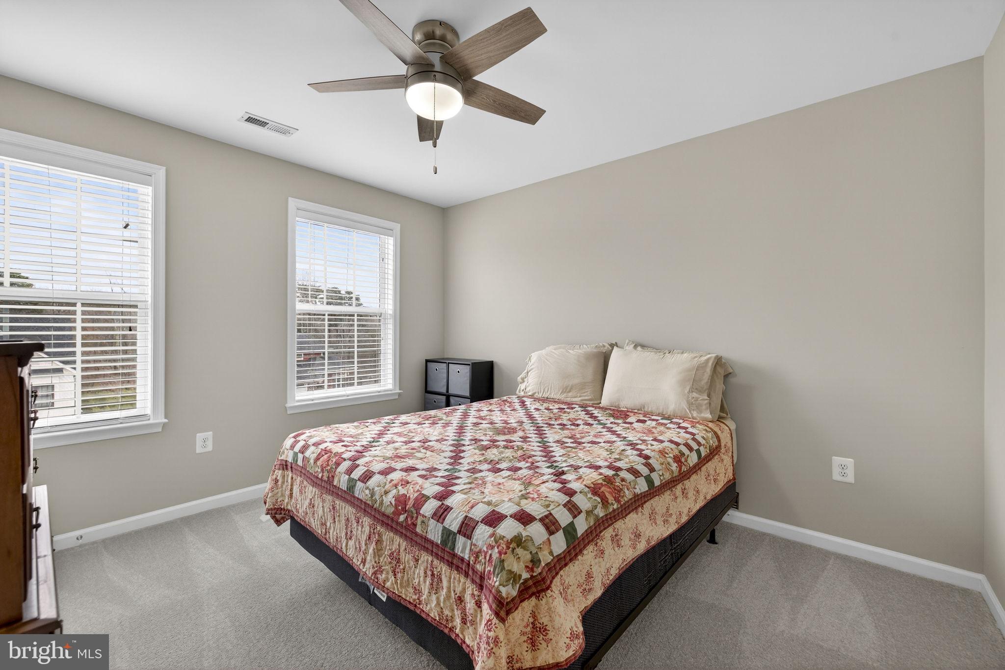 LAKE HOLIDAY ESTATES - Residential