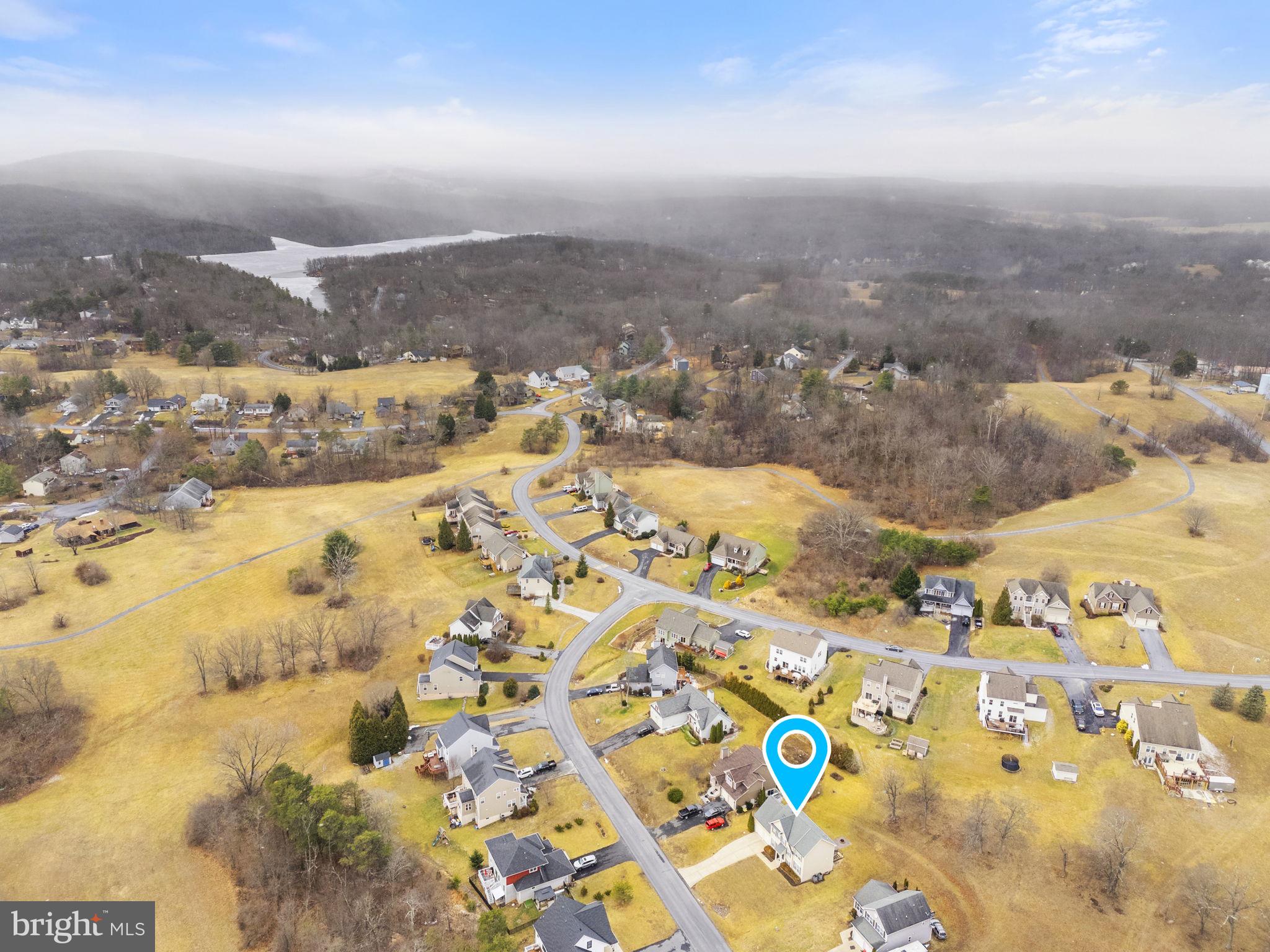 LAKE HOLIDAY ESTATES - Residential