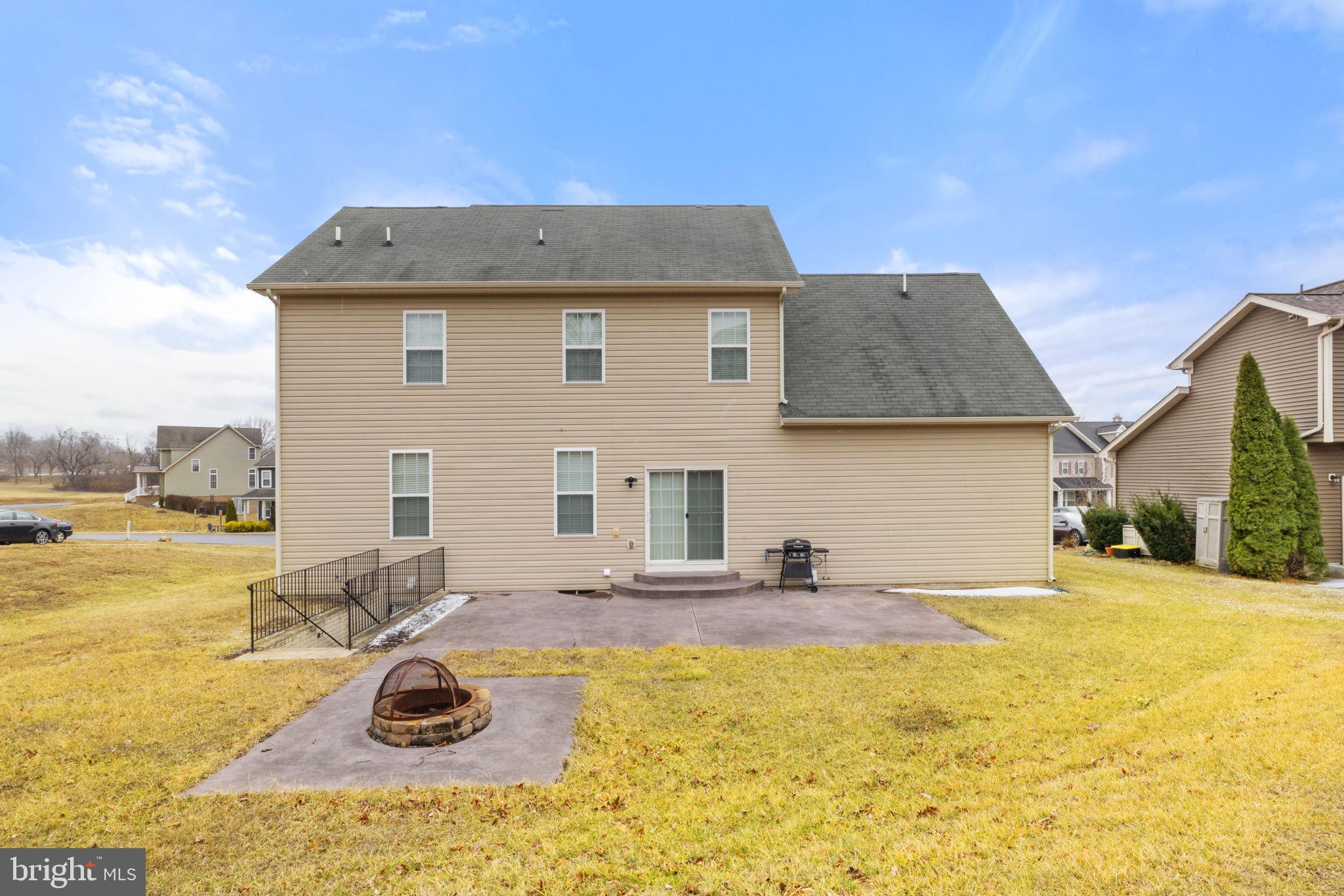 LAKE HOLIDAY ESTATES - Residential