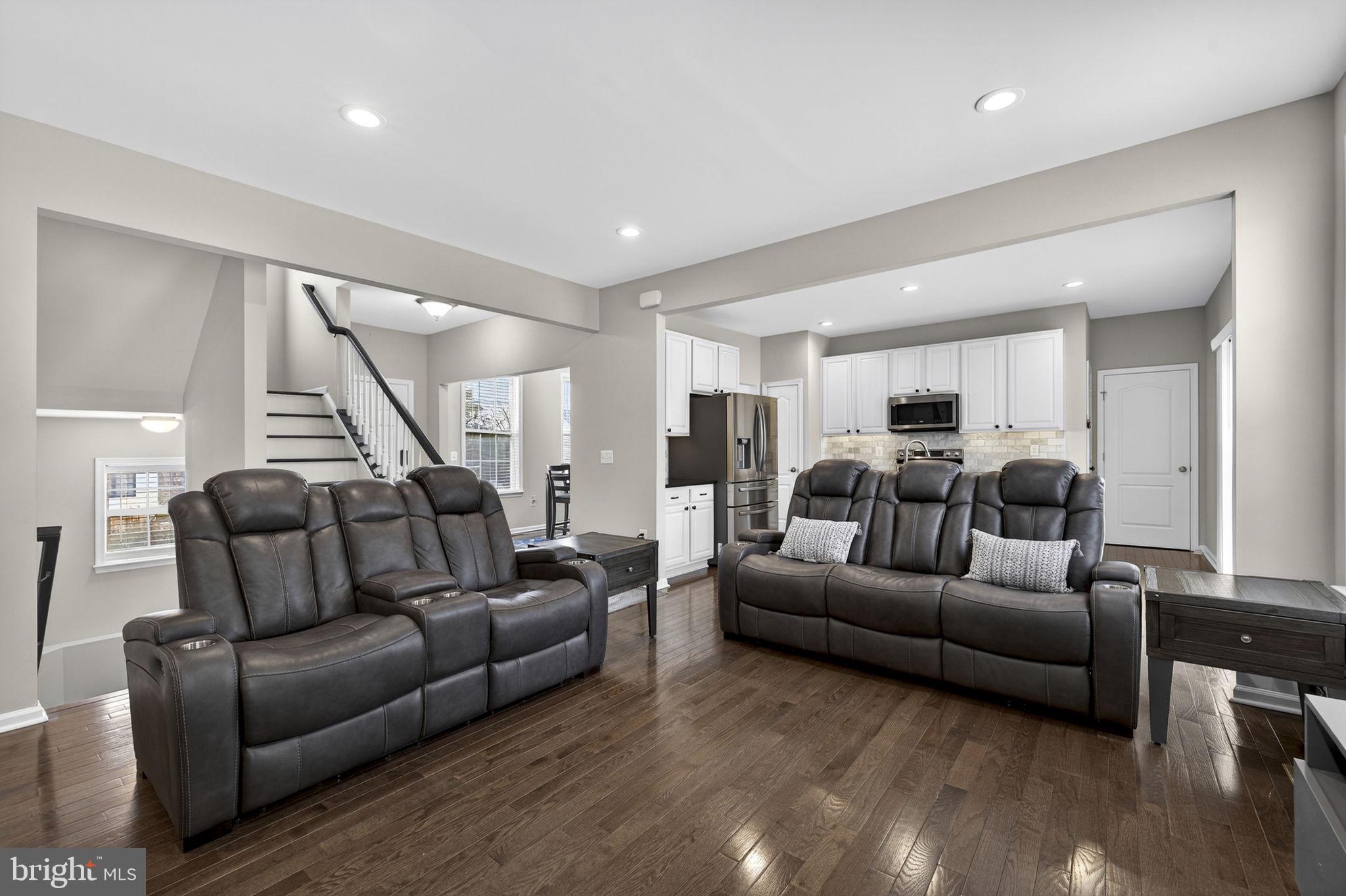 LAKE HOLIDAY ESTATES - Residential