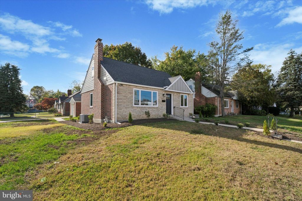 Photo of 636 S Eagle Road, HAVERTOWN, PA 19083 (MLS # PADE2102288)