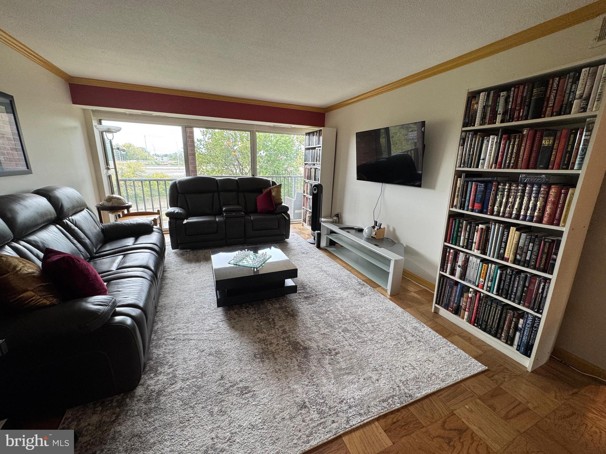 1300 ARMY NAVY DRIVE 606