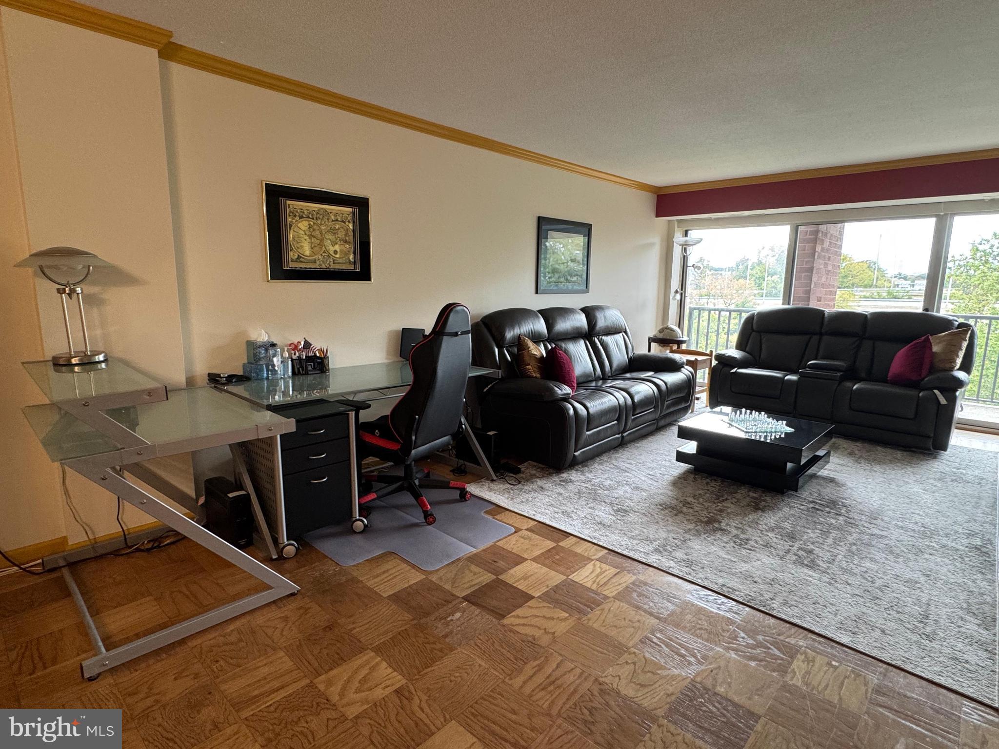 1300 ARMY NAVY DRIVE 606