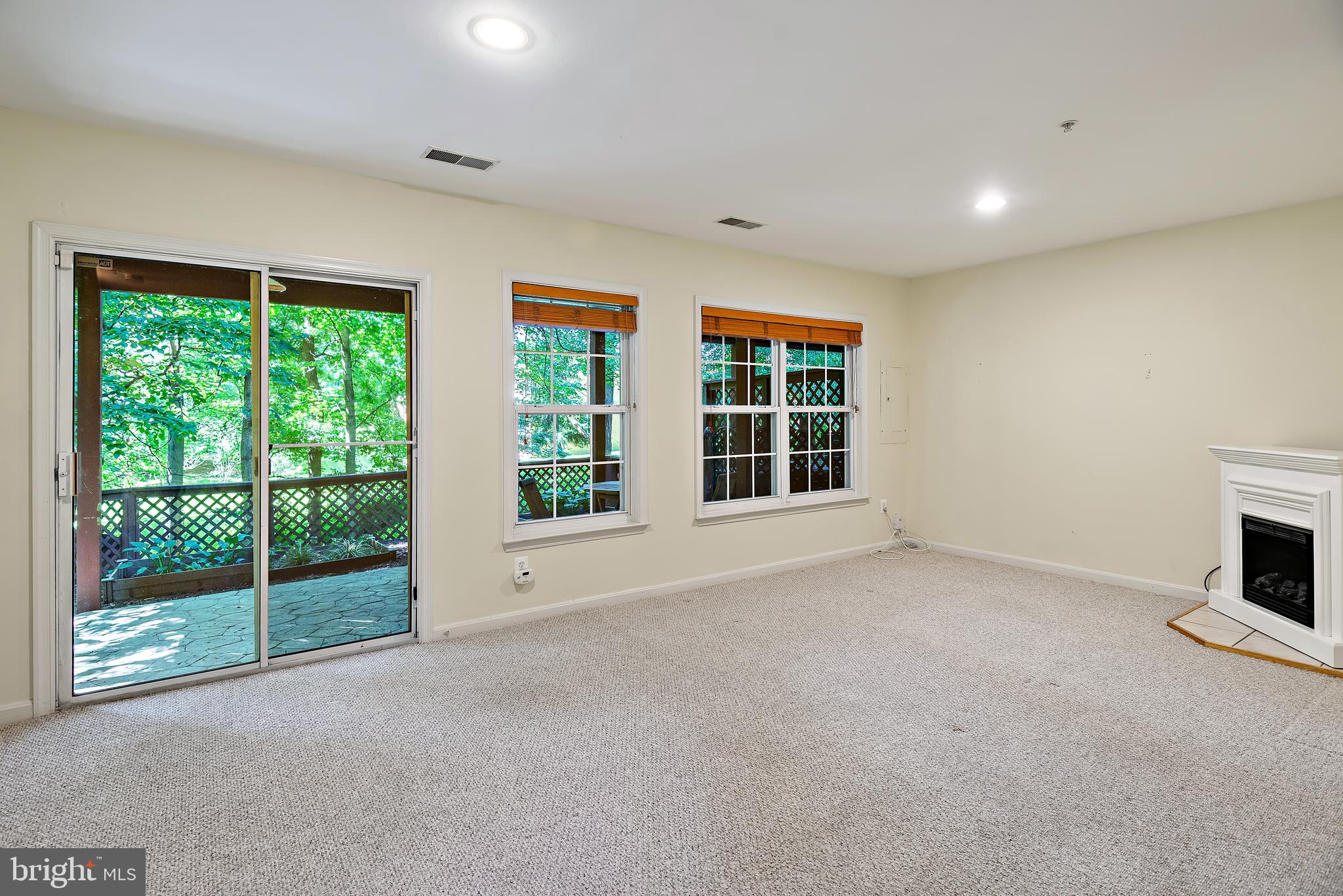 ASHLEIGH WOODS - Residential