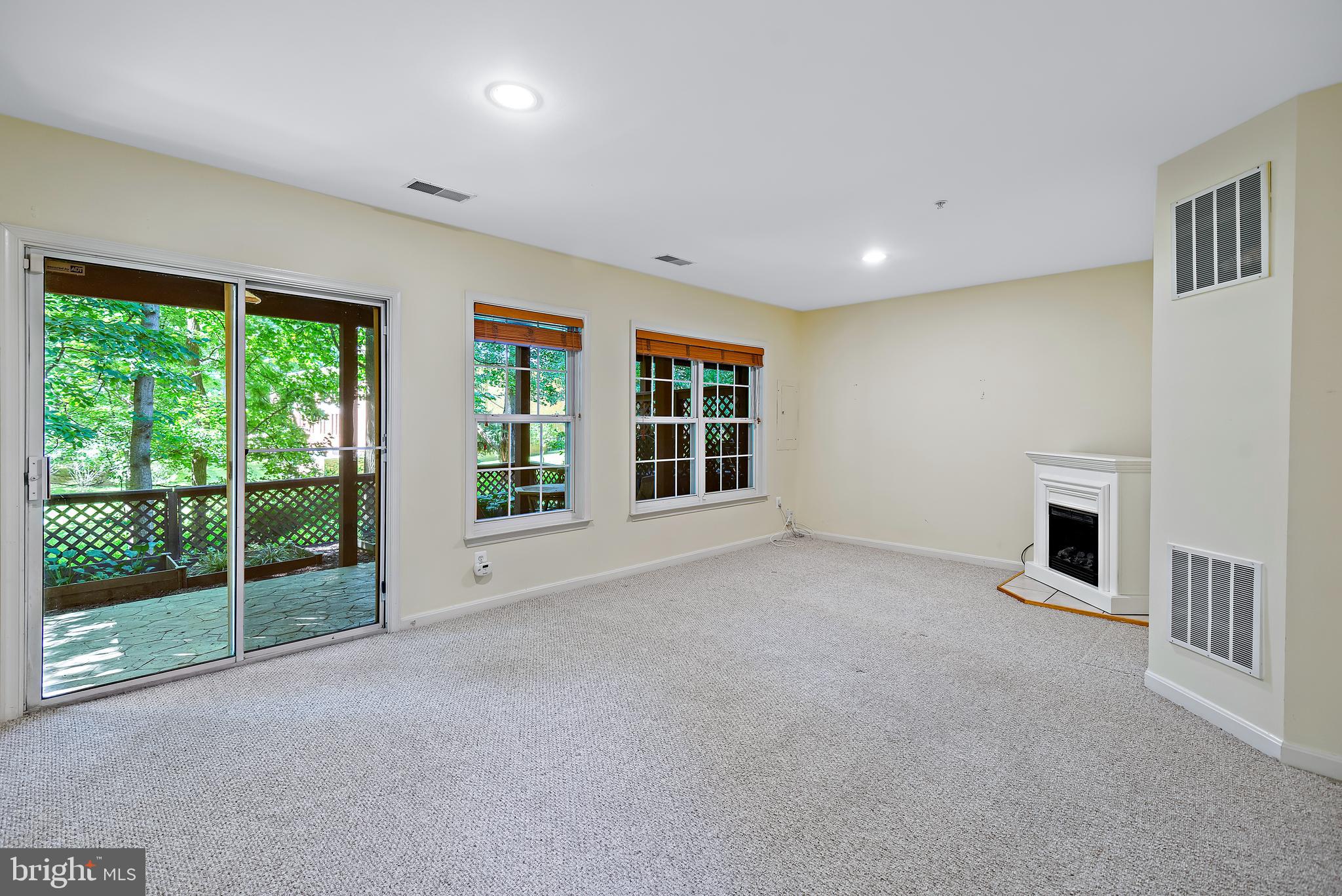 ASHLEIGH WOODS - Residential