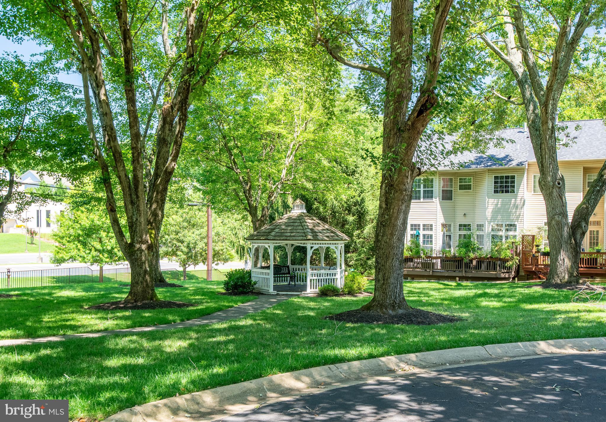 ASHLEIGH WOODS - Residential