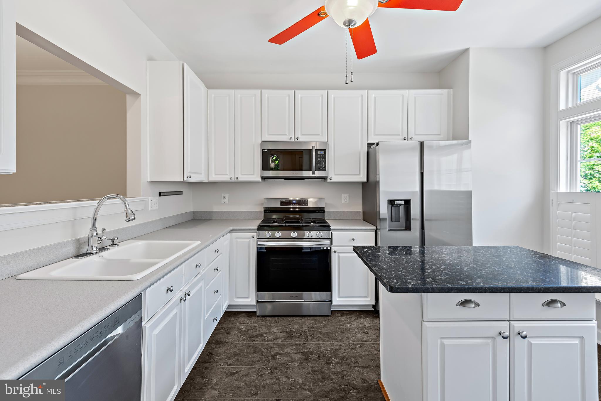 ASHLEIGH WOODS - Residential