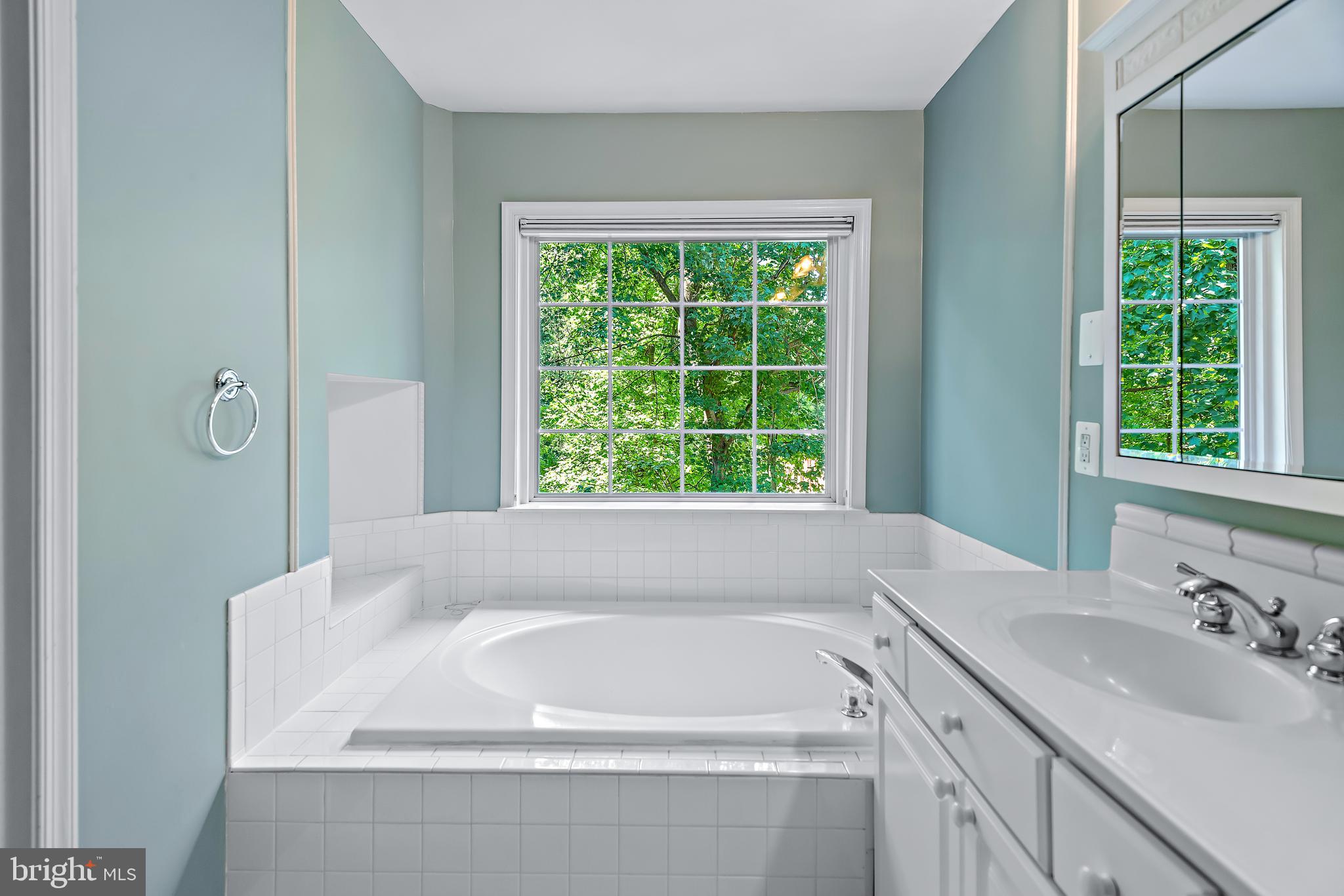 ASHLEIGH WOODS - Residential