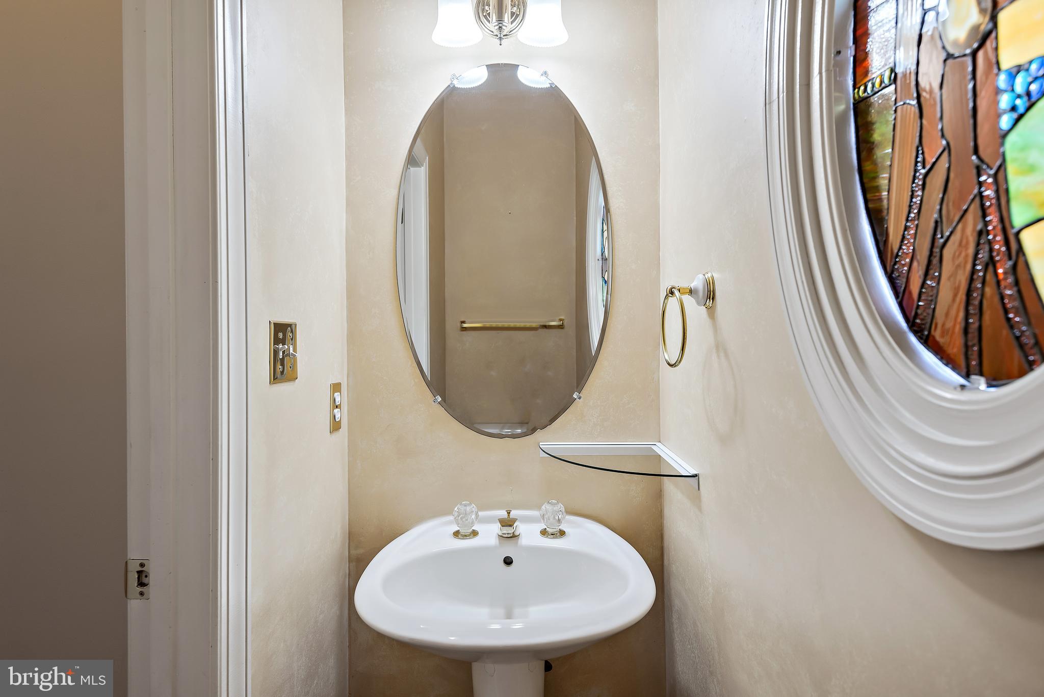 ASHLEIGH WOODS - Residential