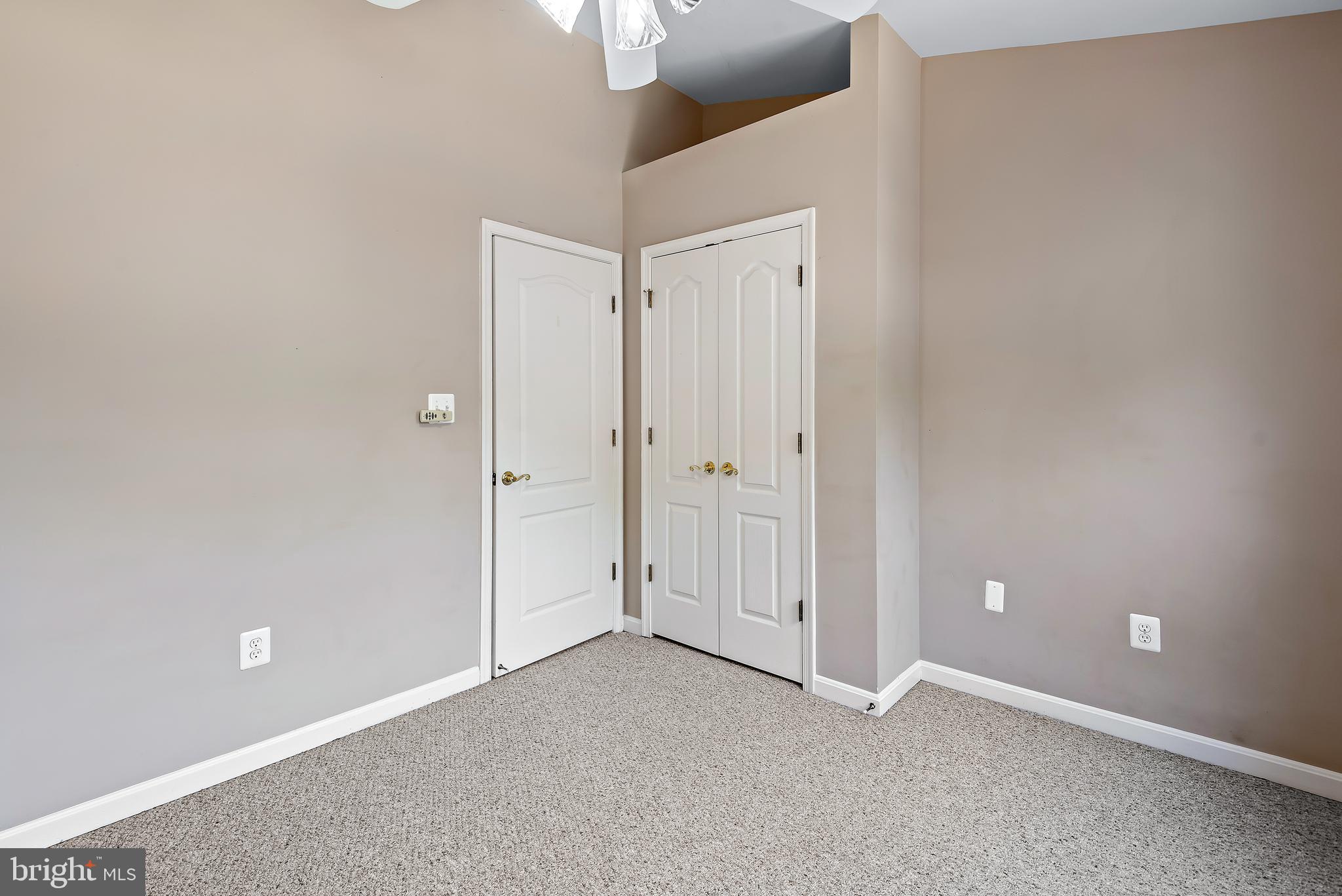 ASHLEIGH WOODS - Residential