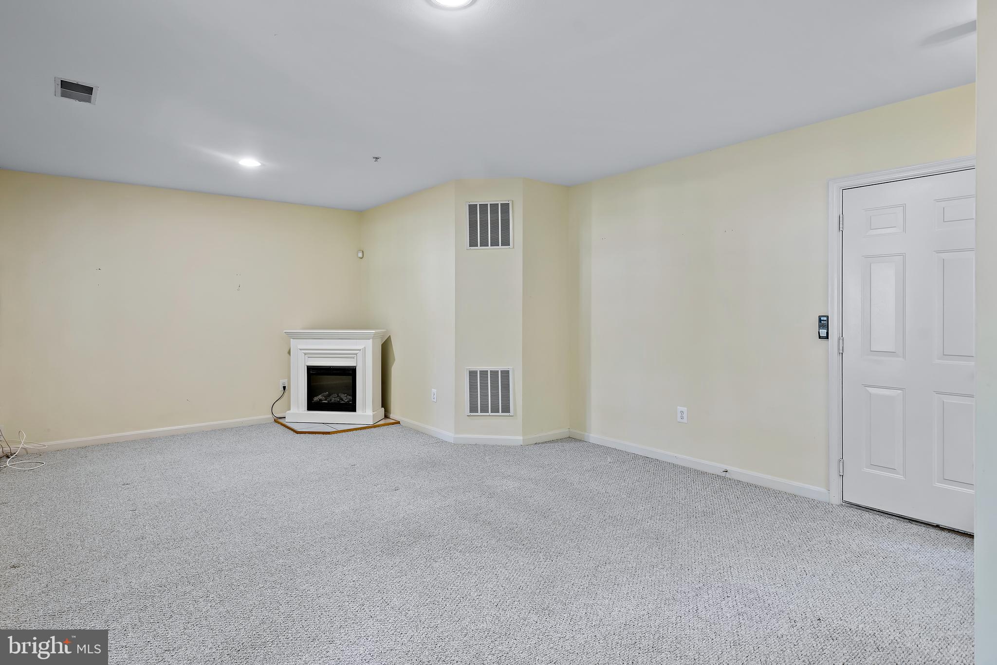 ASHLEIGH WOODS - Residential