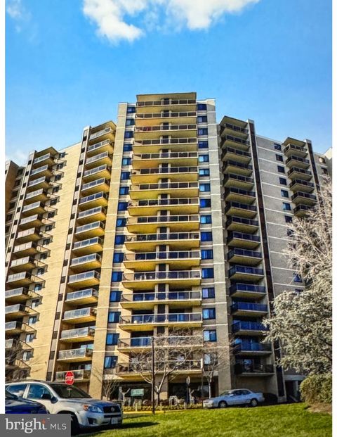 203 YOAKUM PARKWAY 1807 ALEXANDRIA VA 22304
