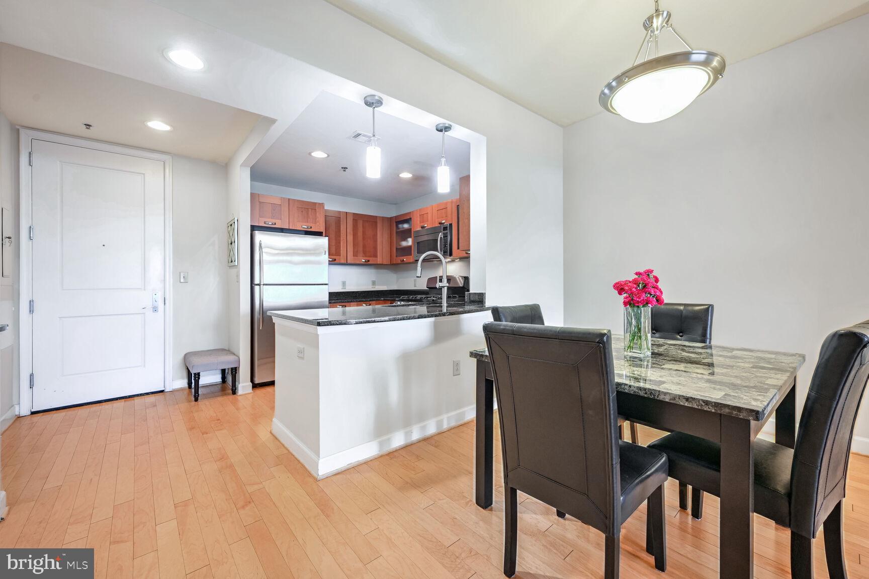 MIDTOWN BETHESDA NORTH - Residential