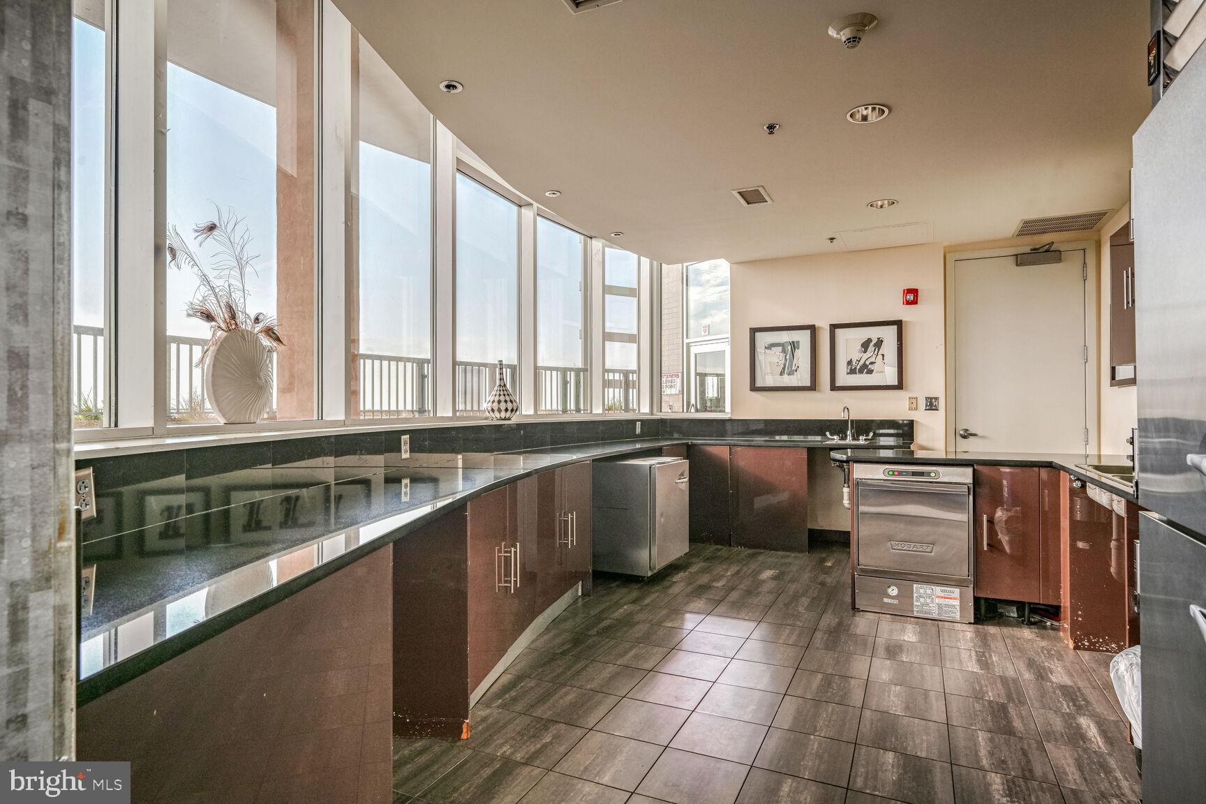 MIDTOWN BETHESDA NORTH - Residential