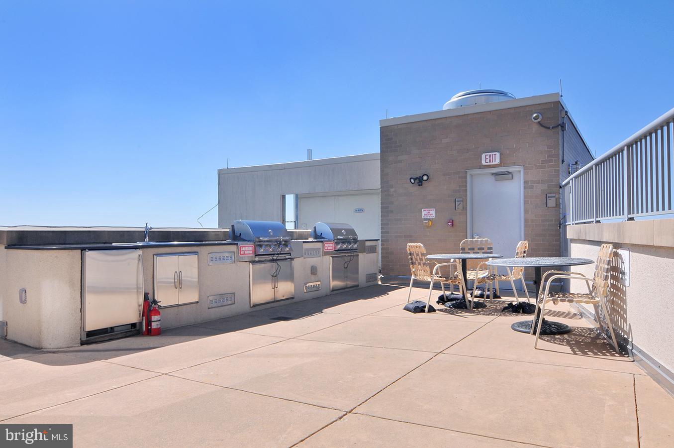 MIDTOWN BETHESDA NORTH - Residential