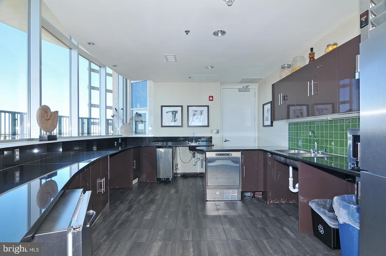 MIDTOWN BETHESDA NORTH - Residential