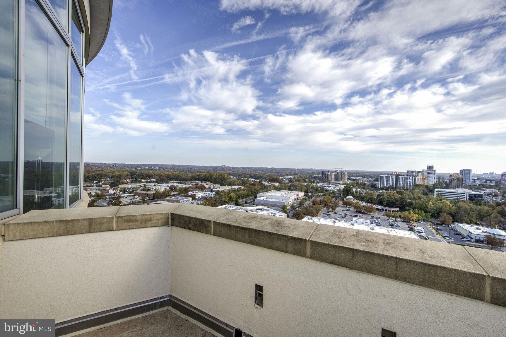 MIDTOWN BETHESDA NORTH - Residential