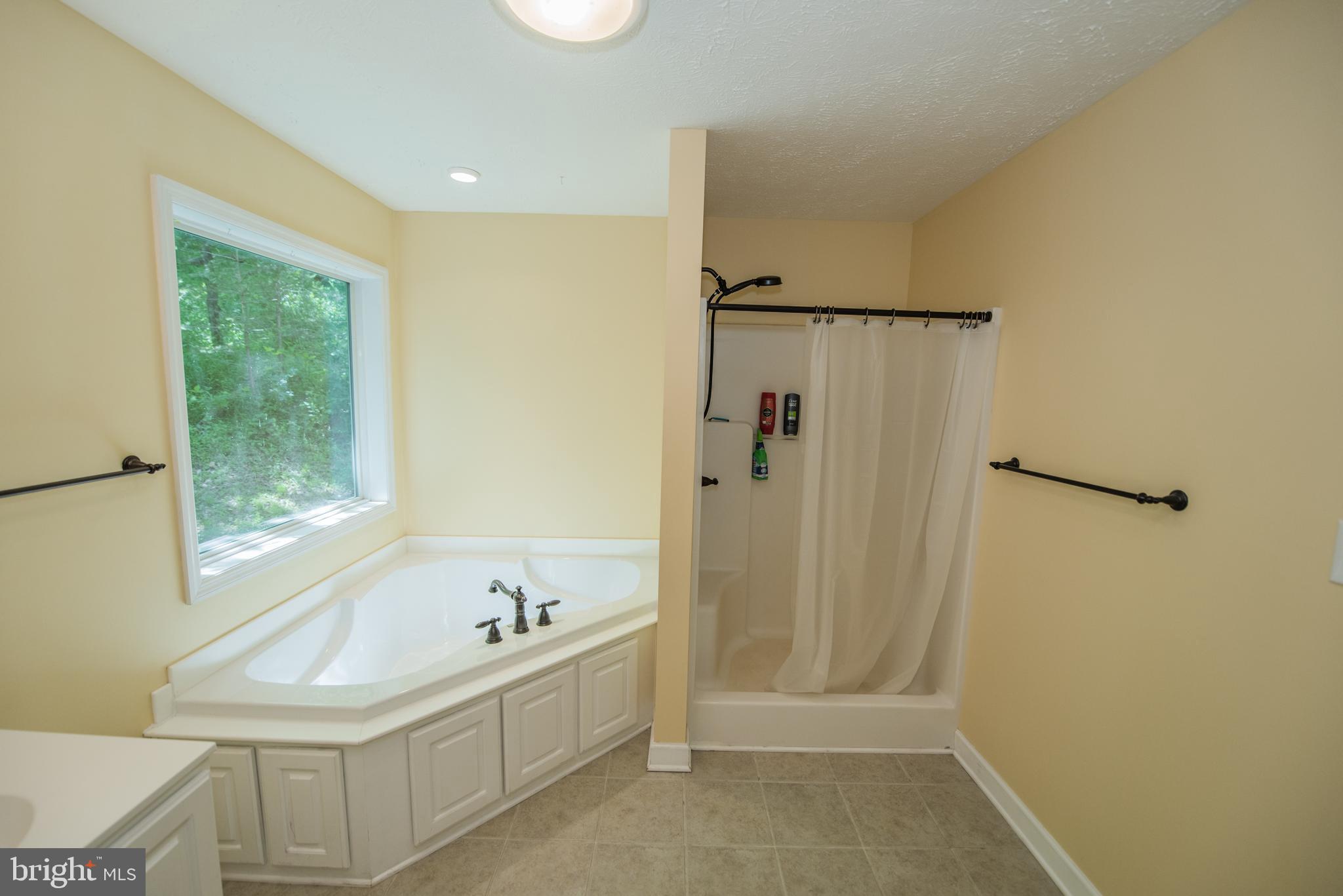 BEAVER DAM WOODS - Residential