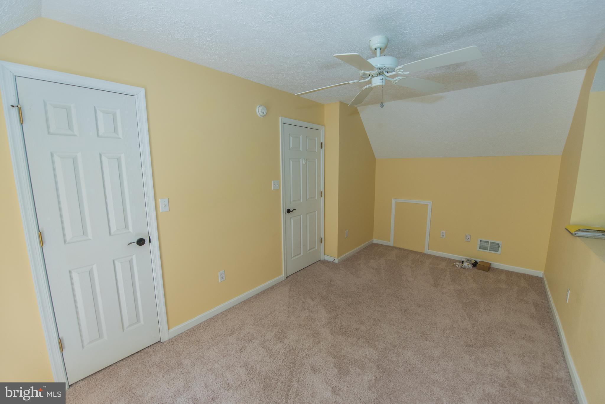 BEAVER DAM WOODS - Residential