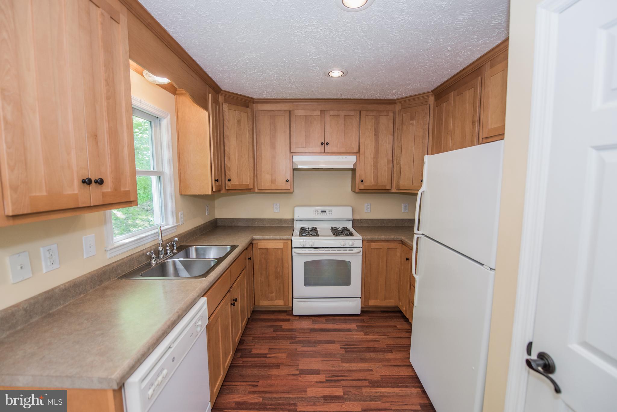 BEAVER DAM WOODS - Residential