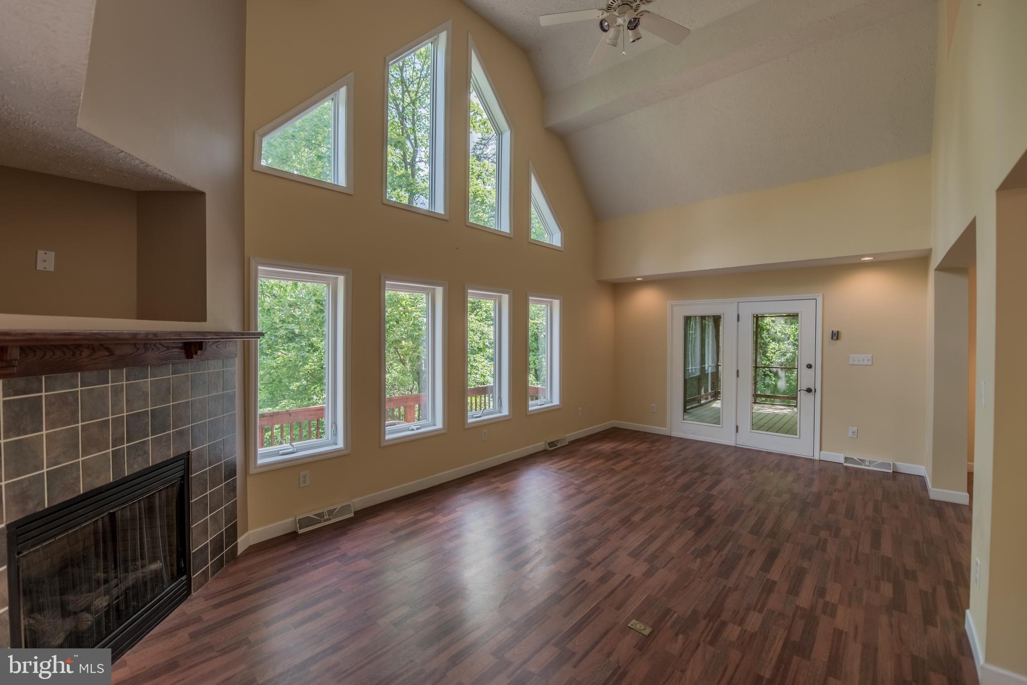 BEAVER DAM WOODS - Residential