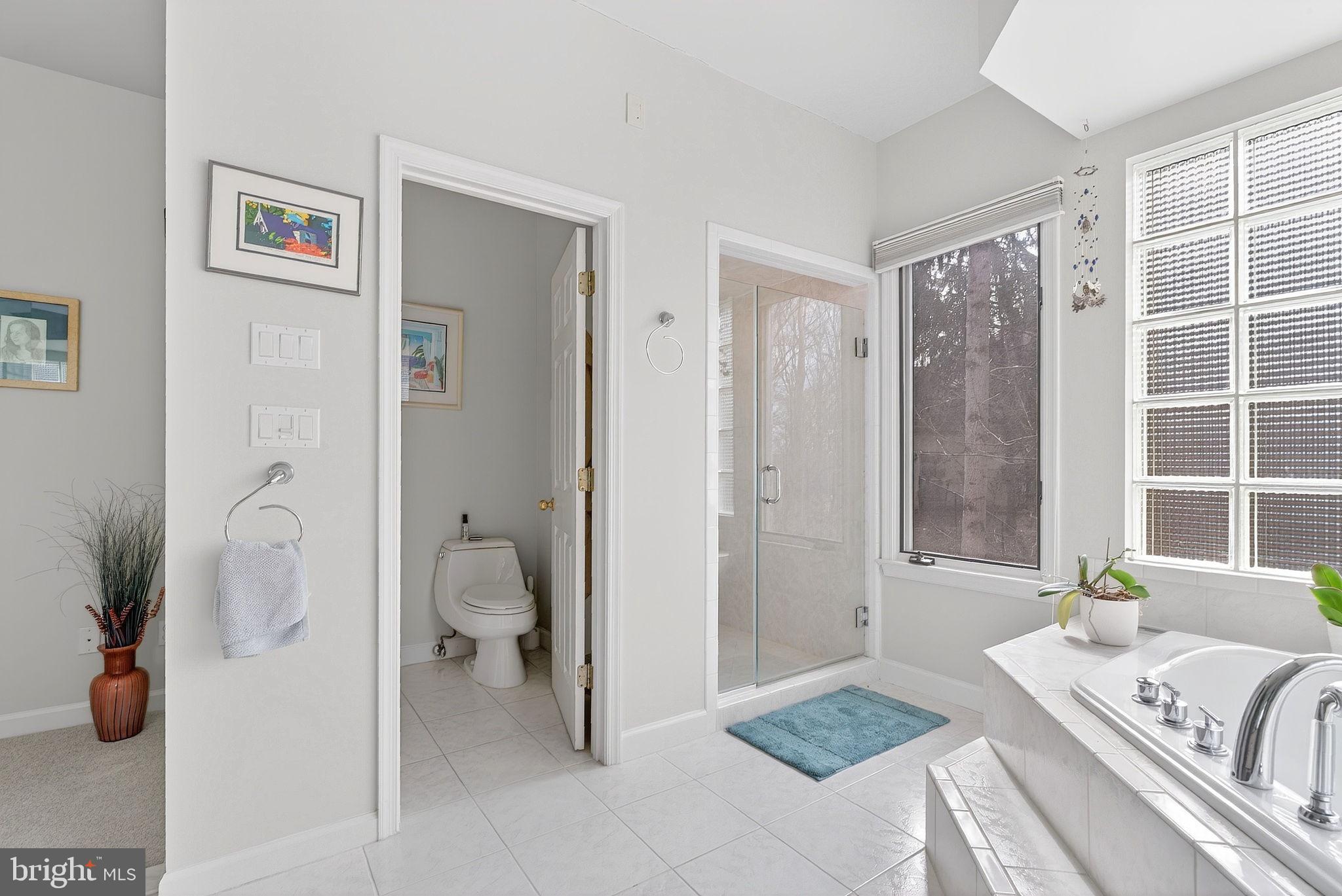 LAKE POTOMAC - Residential