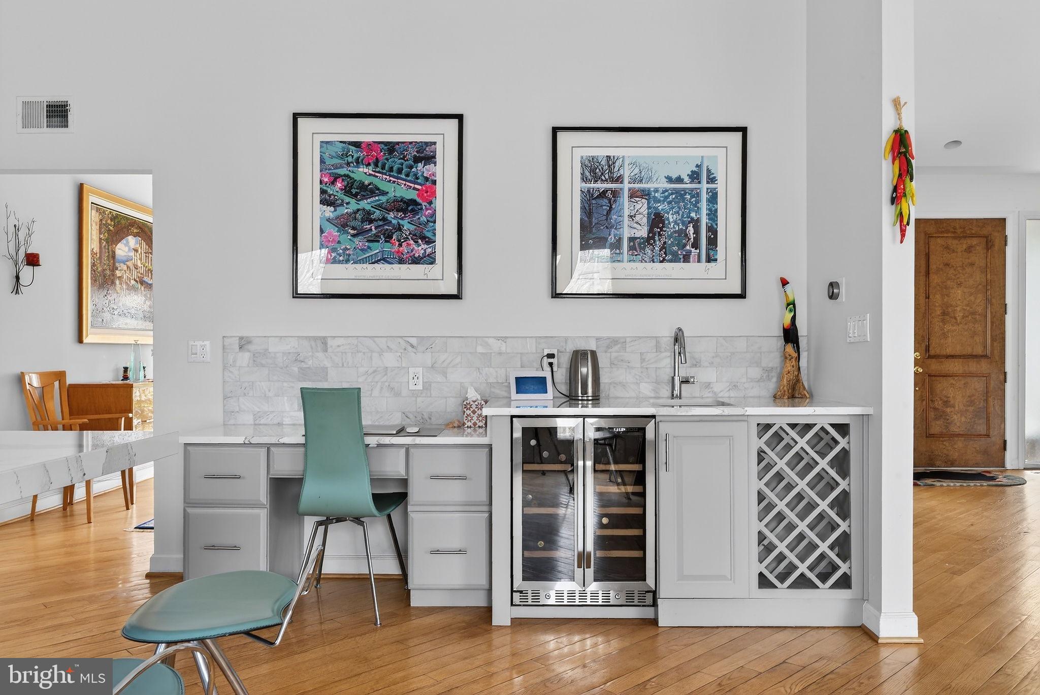 LAKE POTOMAC - Residential