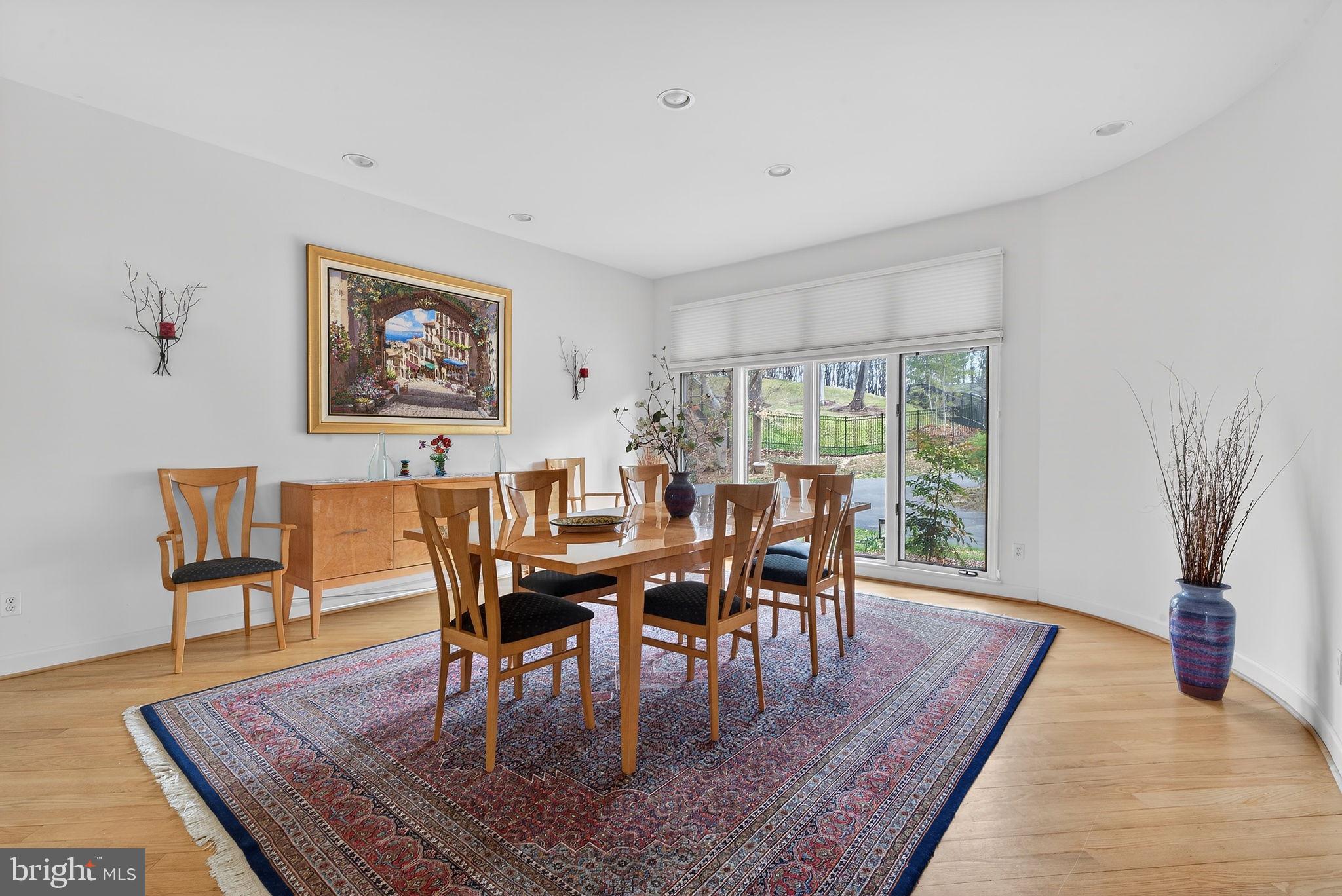 LAKE POTOMAC - Residential