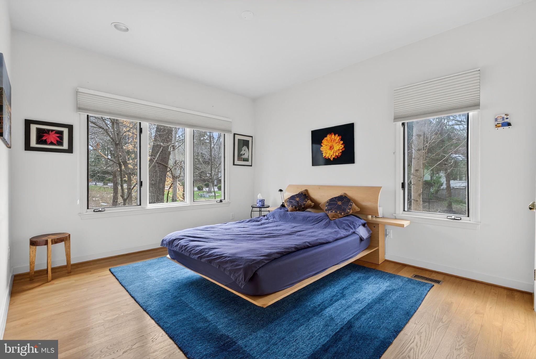 LAKE POTOMAC - Residential