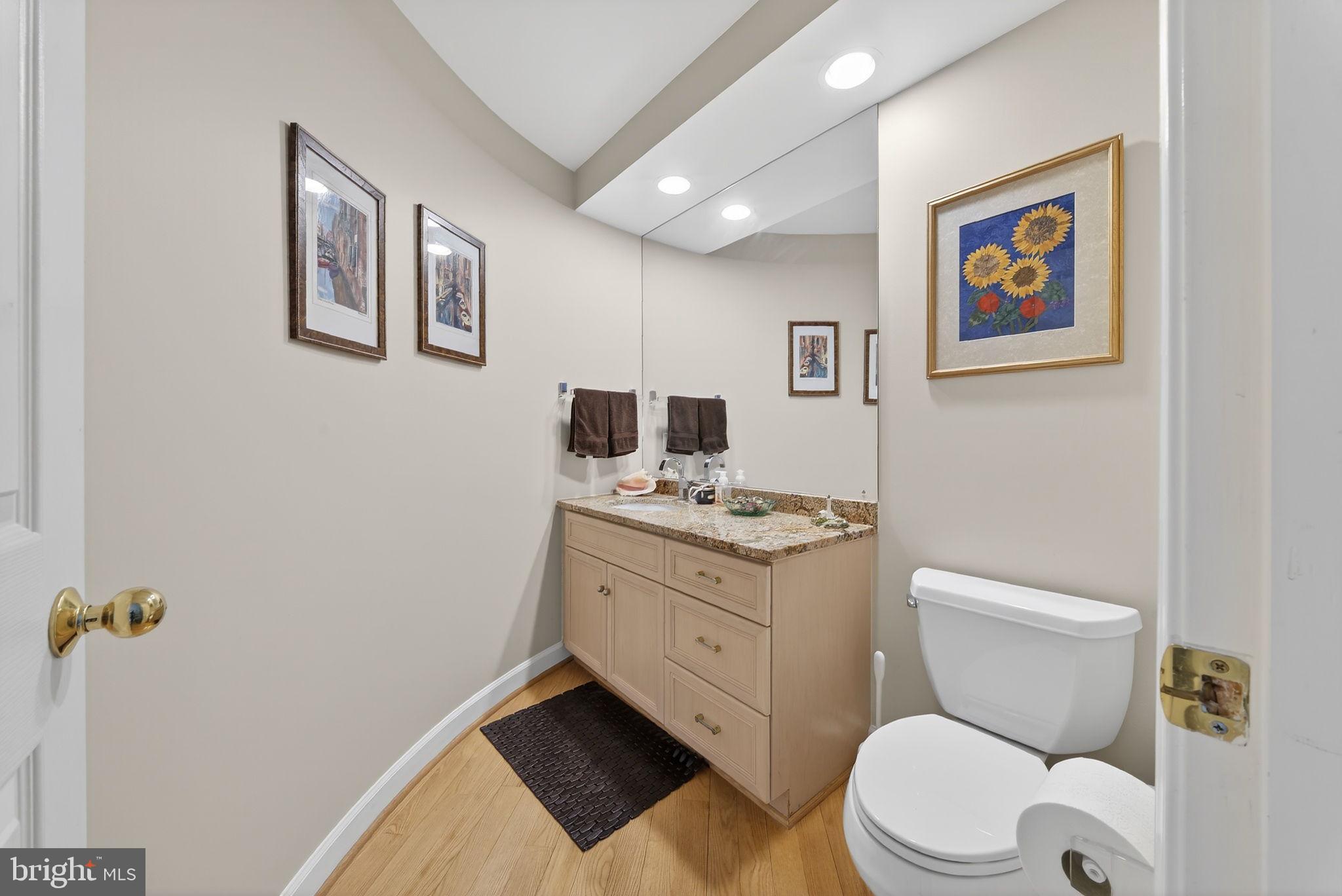 LAKE POTOMAC - Residential