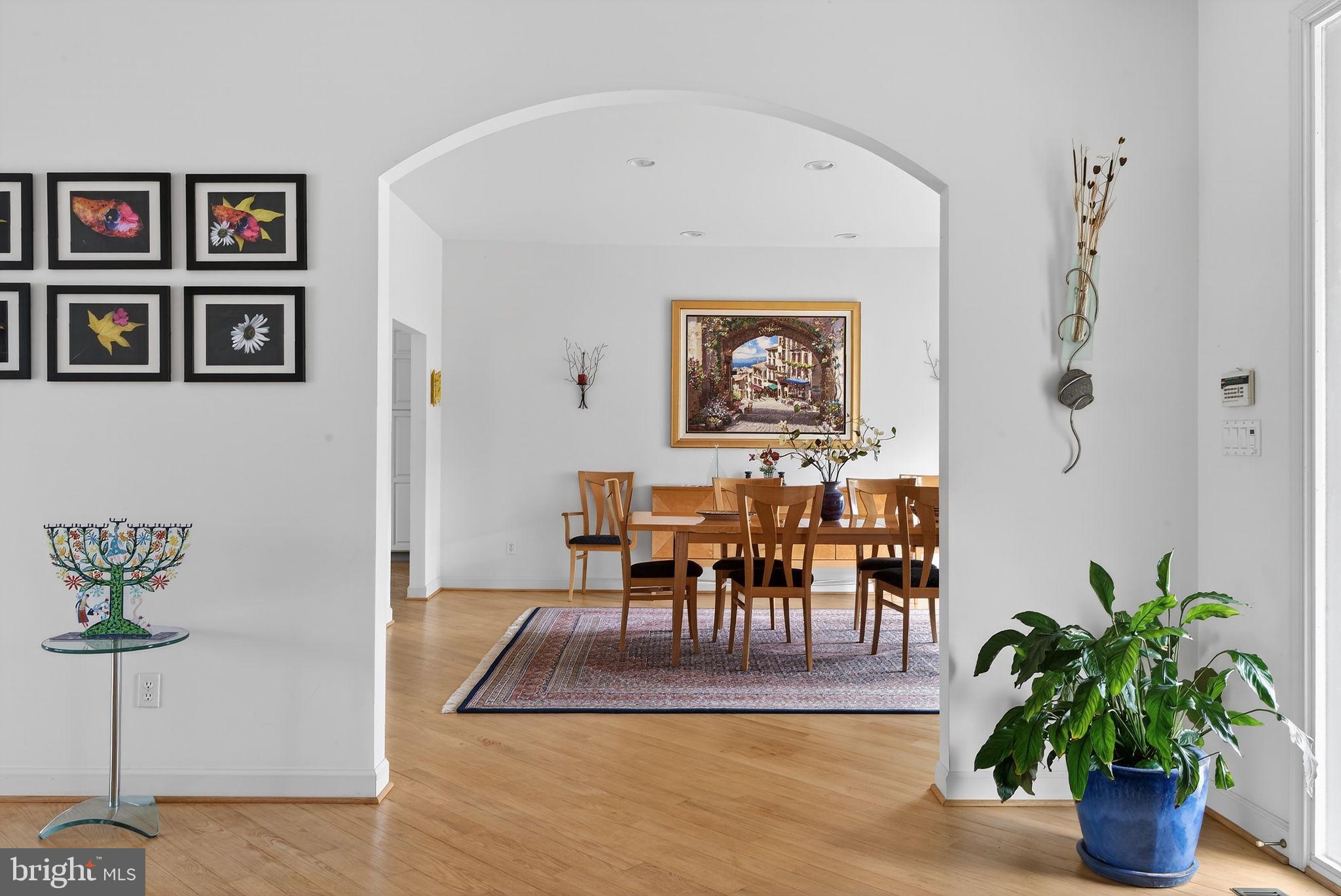 LAKE POTOMAC - Residential