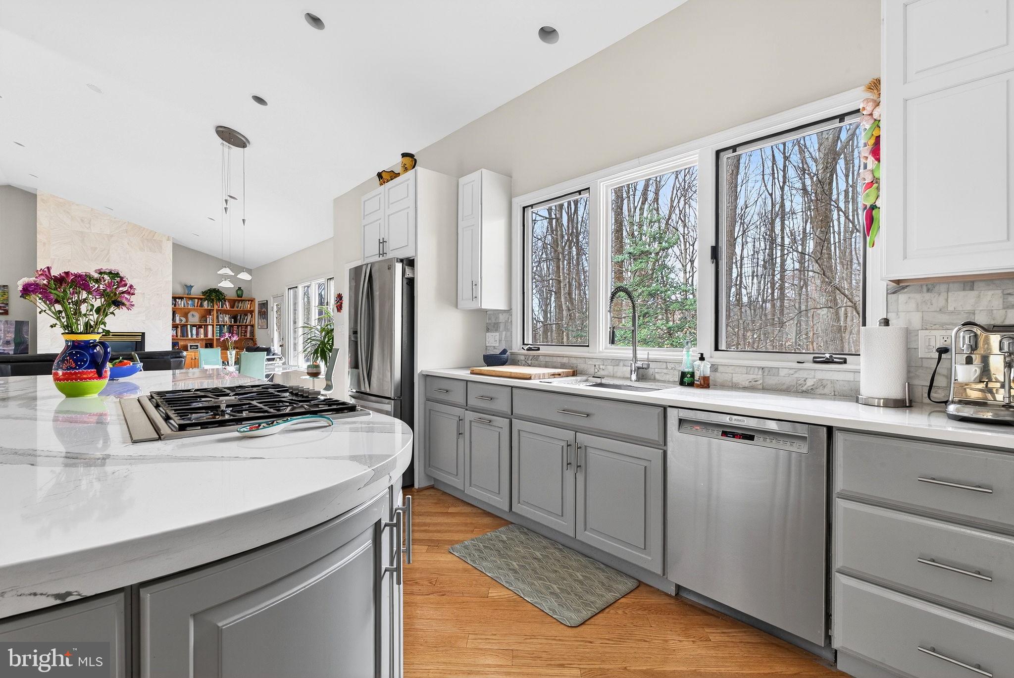 LAKE POTOMAC - Residential