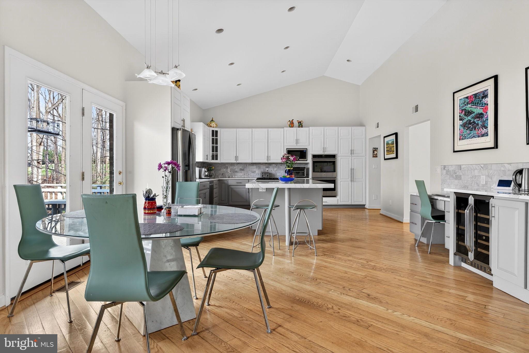 LAKE POTOMAC - Residential