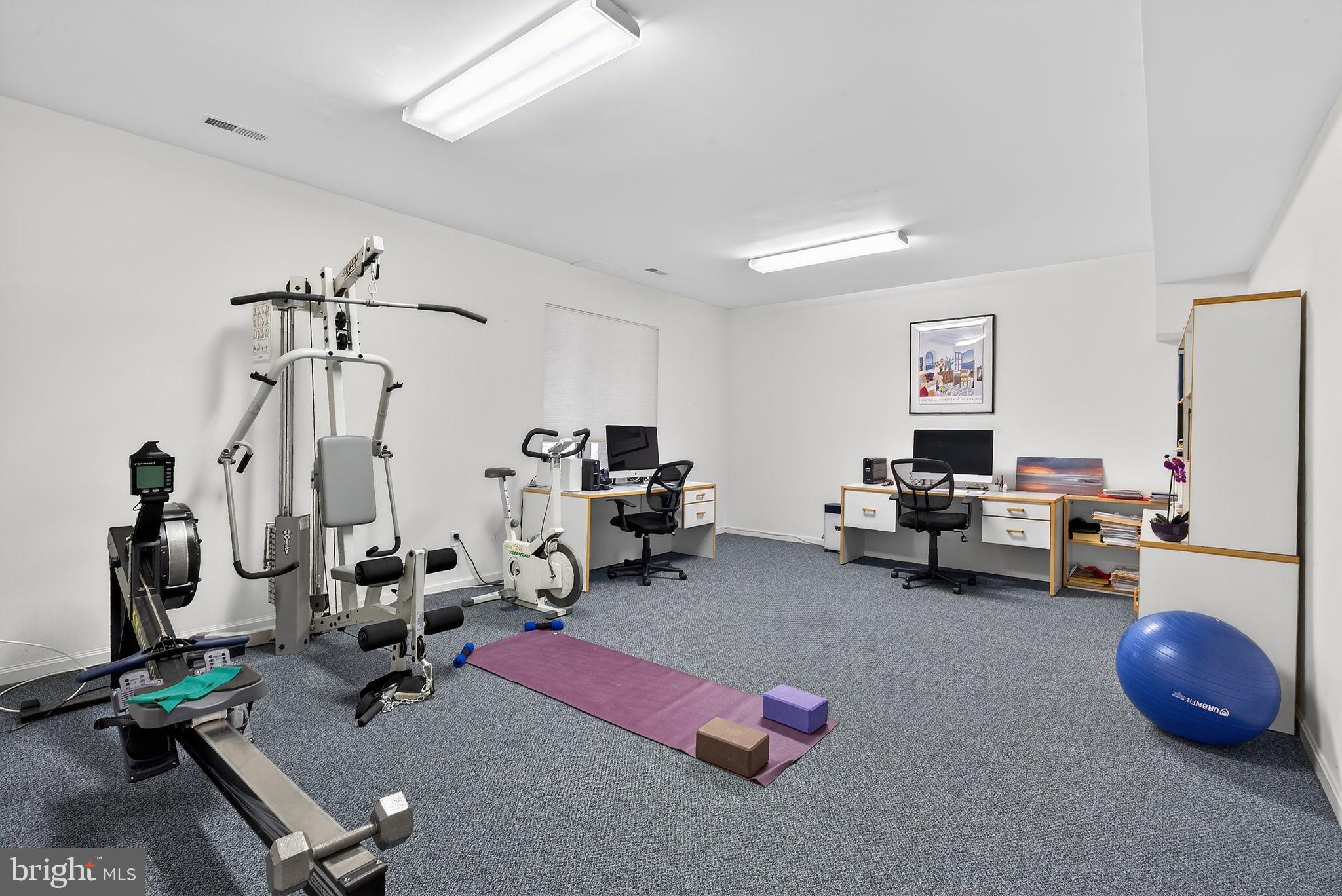 LAKE POTOMAC - Residential