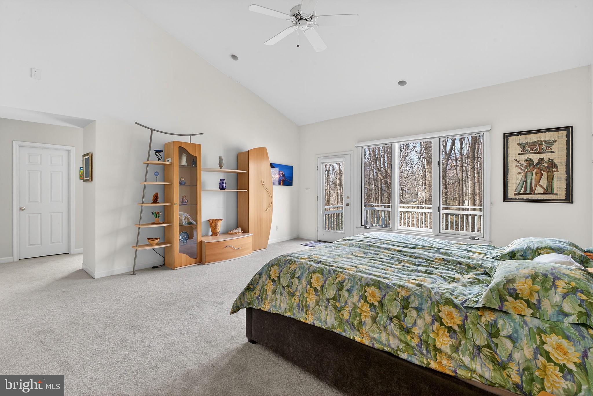 LAKE POTOMAC - Residential