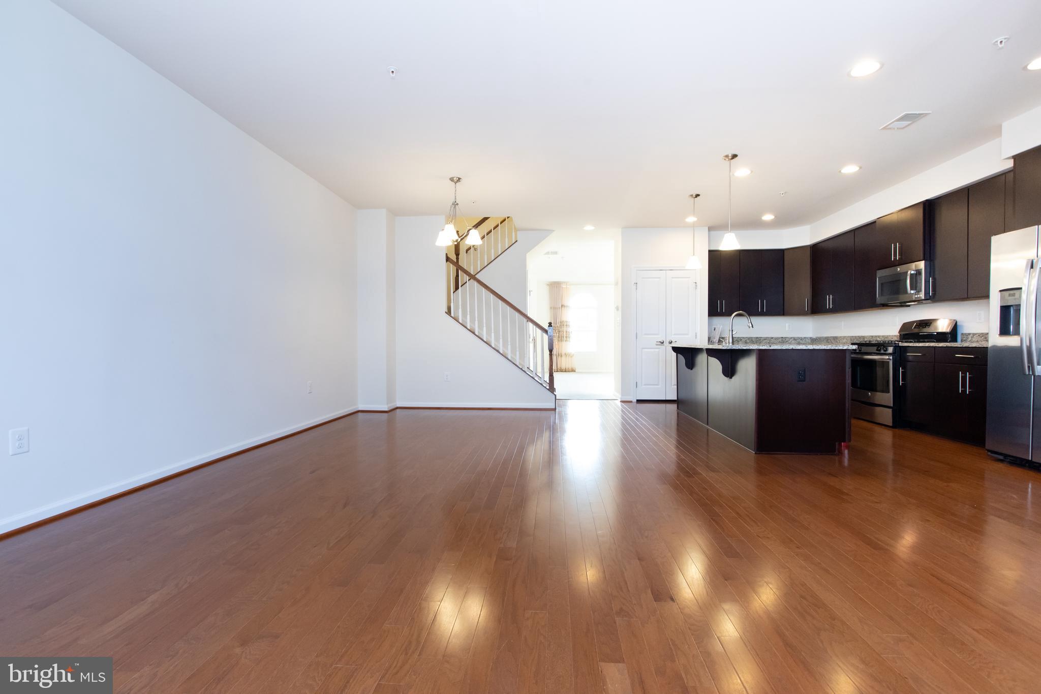 GREENBELT STATION - Residential