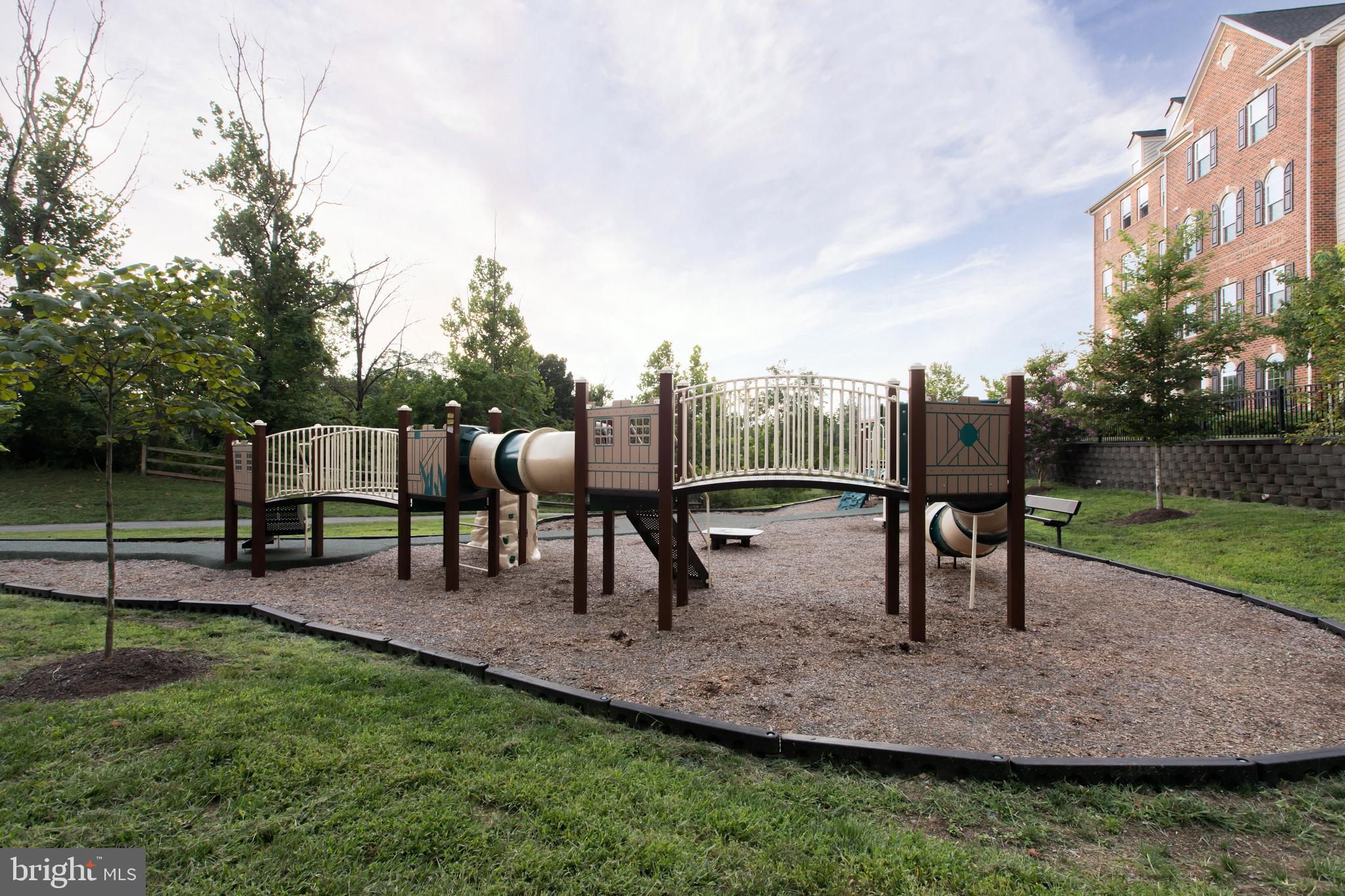 GREENBELT STATION - Residential