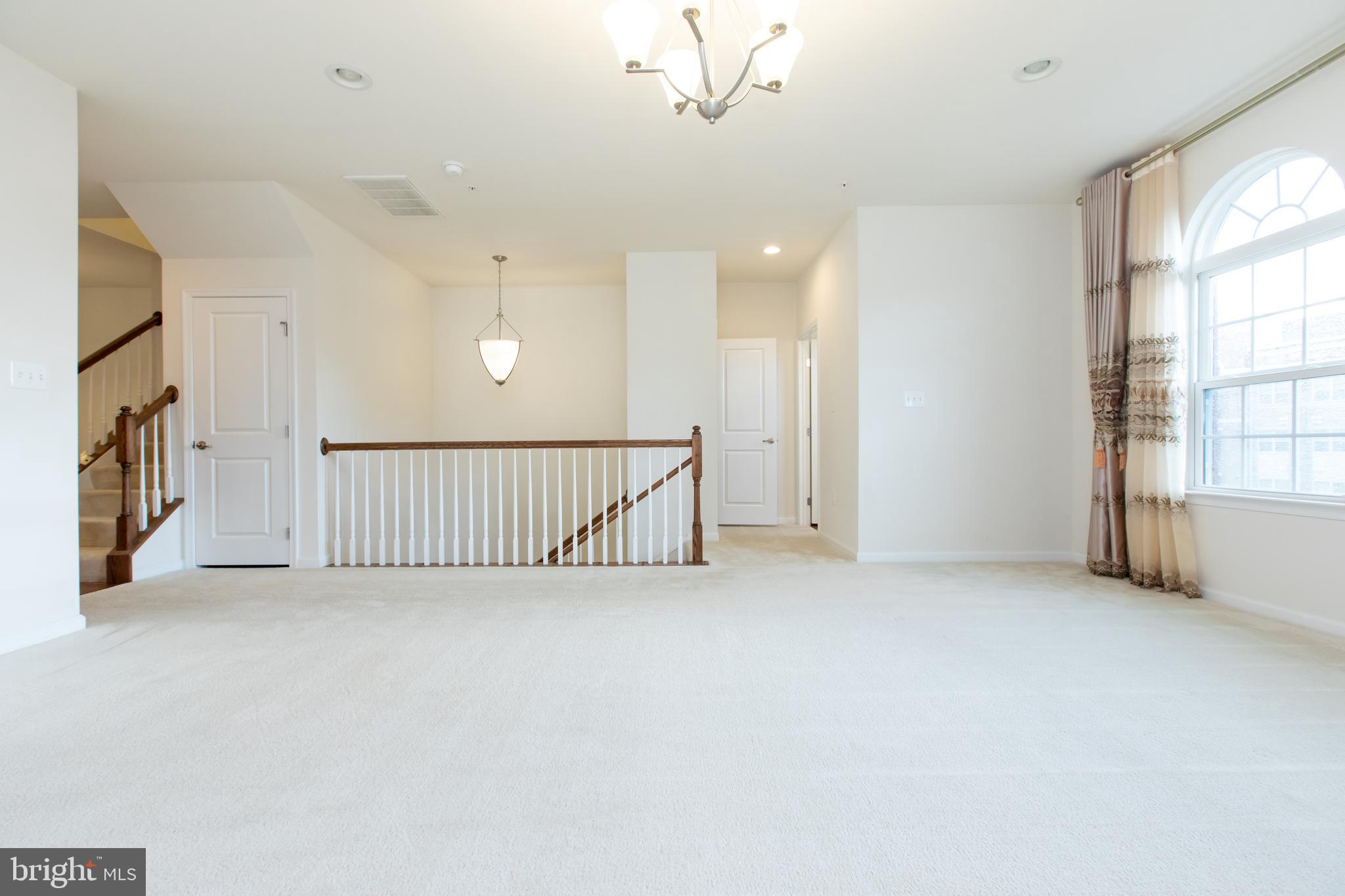 GREENBELT STATION - Residential