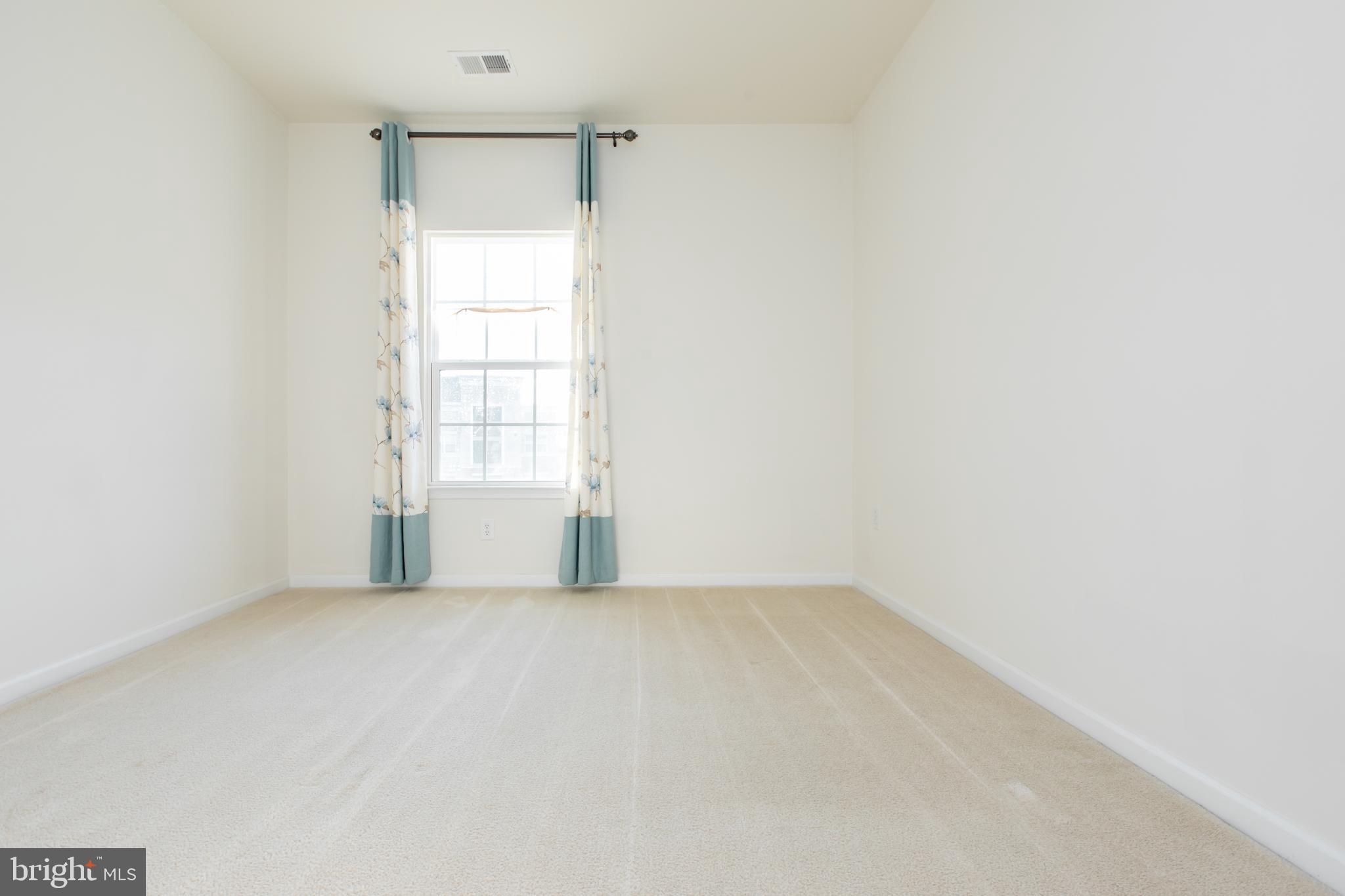 GREENBELT STATION - Residential