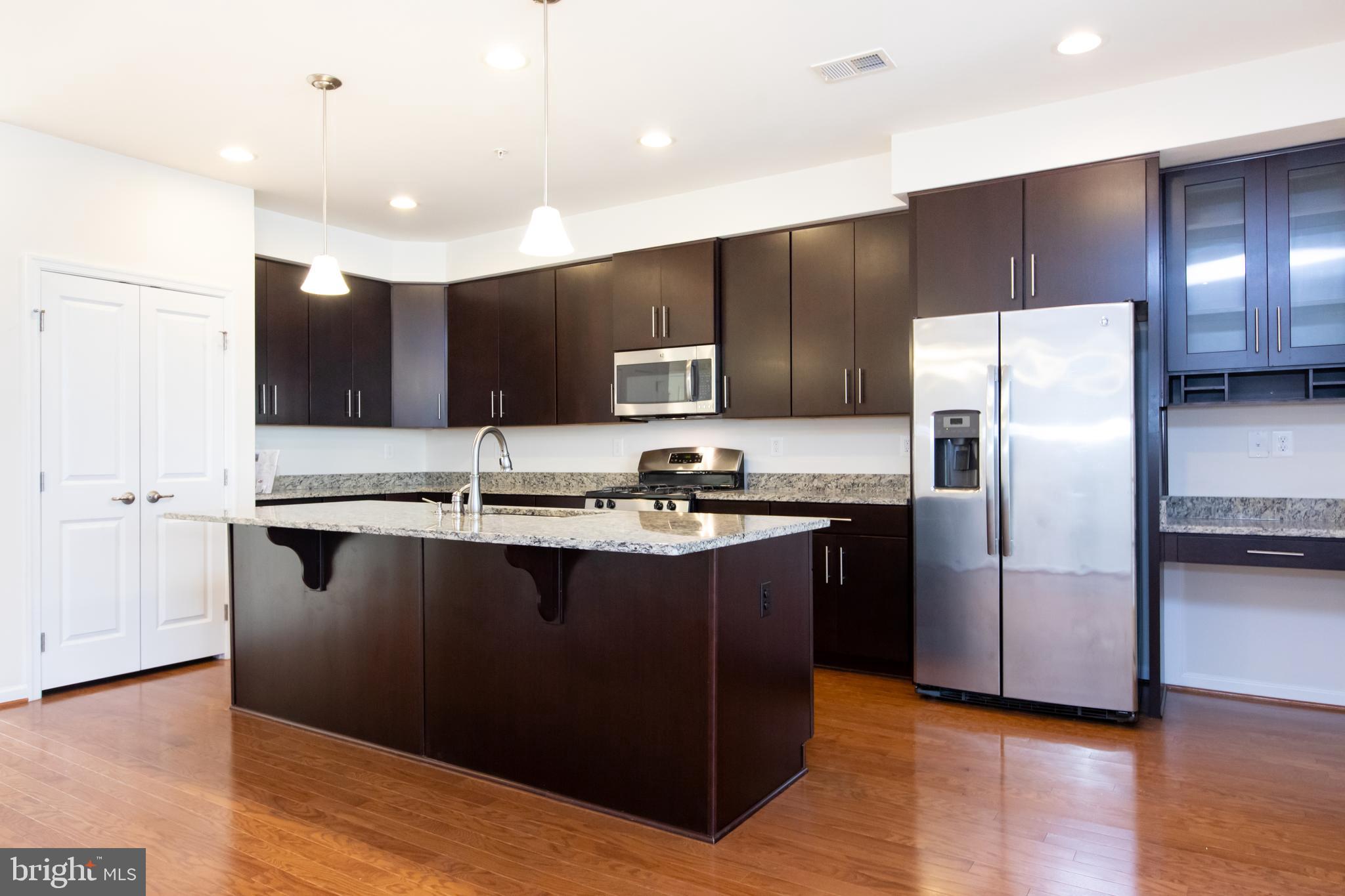 GREENBELT STATION - Residential