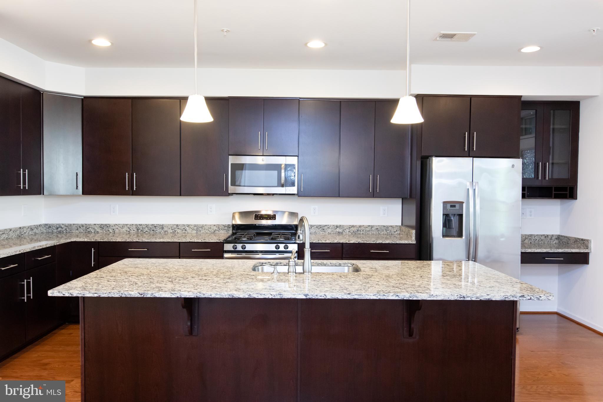 GREENBELT STATION - Residential