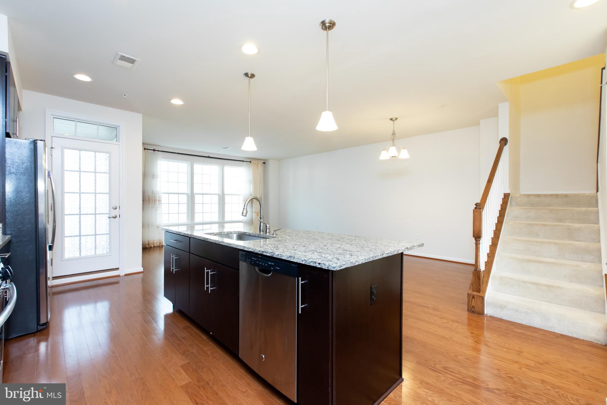 GREENBELT STATION - Residential