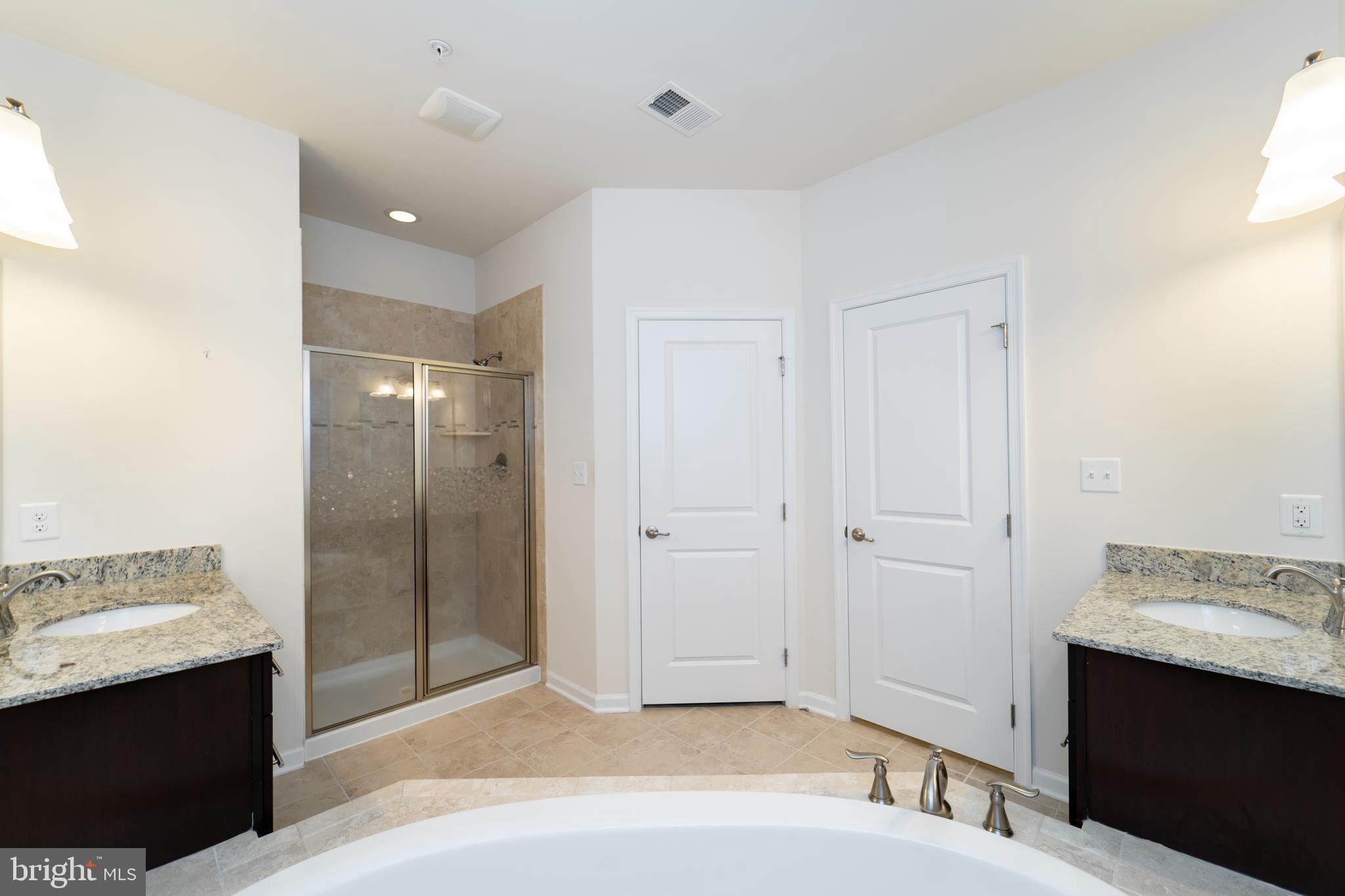 GREENBELT STATION - Residential