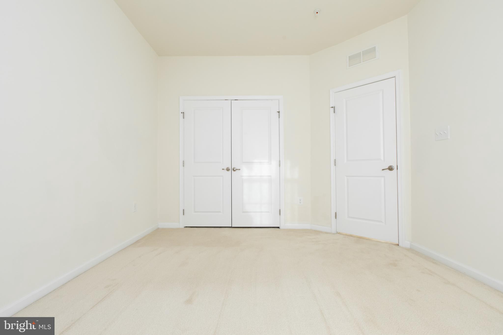 GREENBELT STATION - Residential